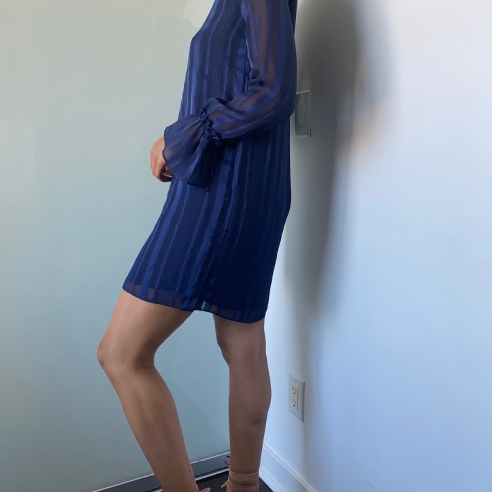 70s Ruffle Sleeve Dress - Picture 2 of 2